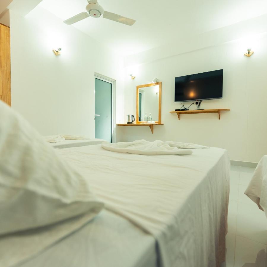 Ramzu Villa Thoddoo-Atoll Exterior foto