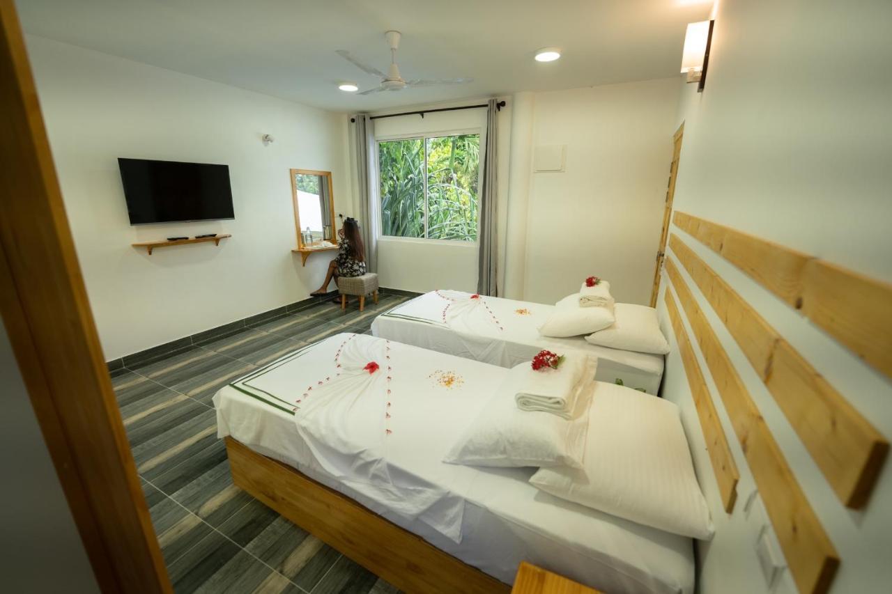 Ramzu Villa Thoddoo-Atoll Exterior foto